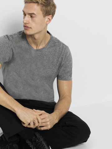 bonprix T-Shirt in Blau