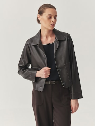 Veste mi-saison TATUUM en marron : devant