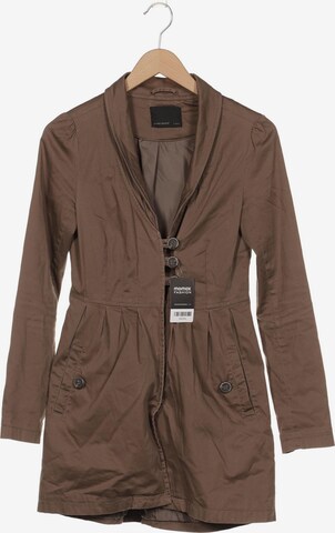 VERO MODA Jacket & Coat in XS in Brown: front