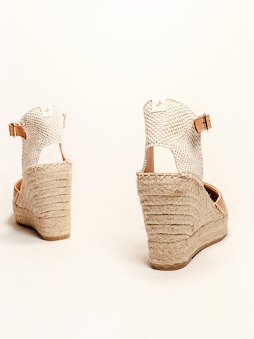 Alhamas Slingpumps 'Alpargata Cuña 10 cm' in Beige