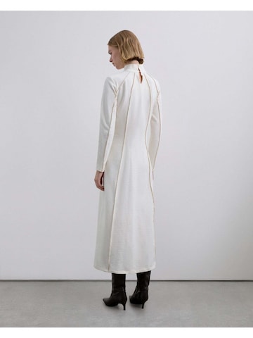 Scalpers Рокля в бежово