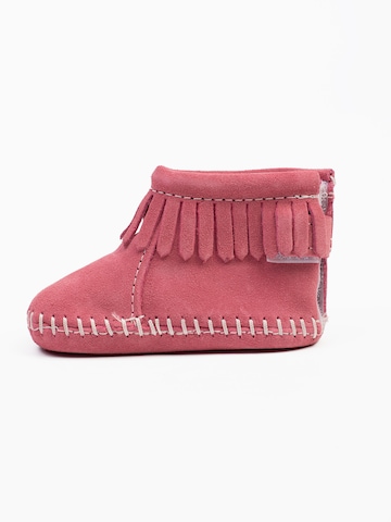 Minnetonka Low shoe in Pink