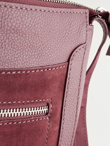 Next Messenger in Red