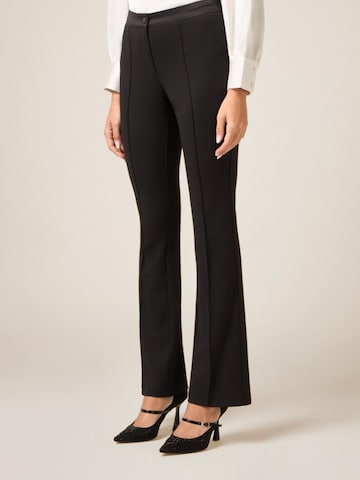 évasé Pantalon oltre en noir