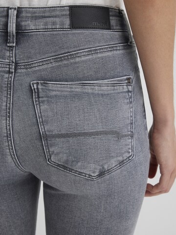 Mavi Slimfit Jeans 'KENDRA' in Grau