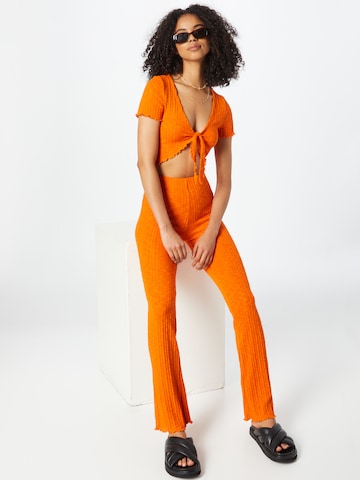 NEON & NYLON Majica 'FAYE' | oranžna barva