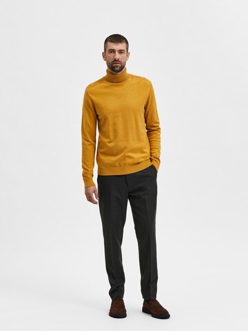 SELECTED HOMME - Ajuste regular Jersey 'Berg' en amarillo