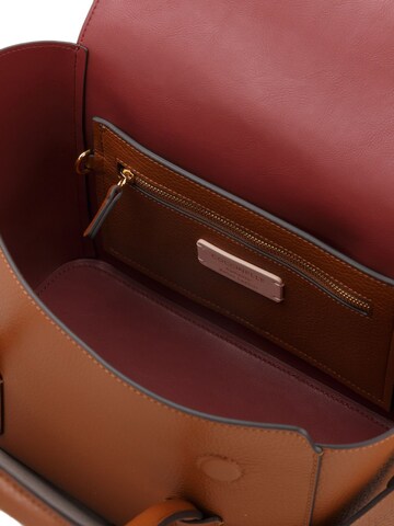 Coccinelle Handtasche 'Coccinelle Double Beat Handbag Grained Leather'‌‌‌‌ in Braun