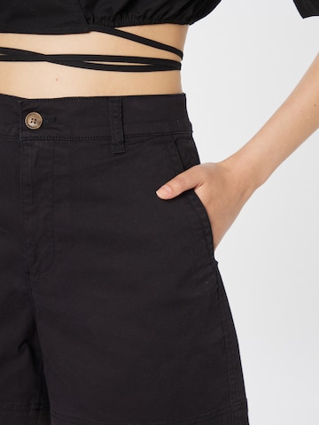 GAP Regular Shorts in Schwarz