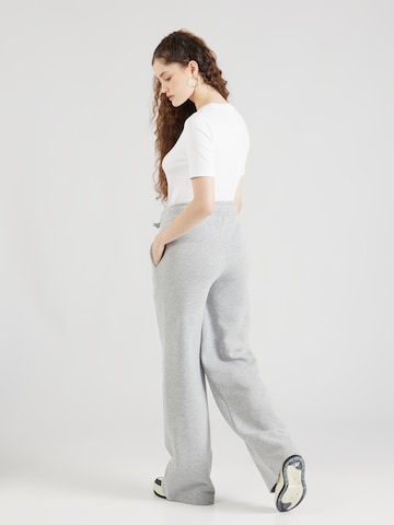 ALPHA INDUSTRIES Wide leg Trousers in Grey