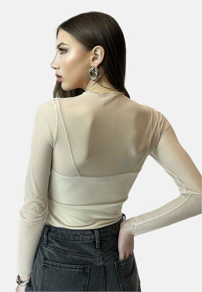 Elara T-shirt en crème, Vue avec produit