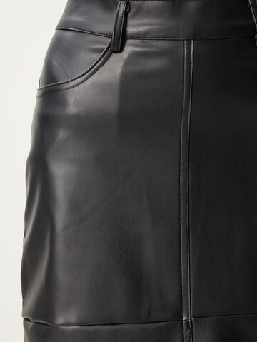 Jupe Happiness İstanbul en noir