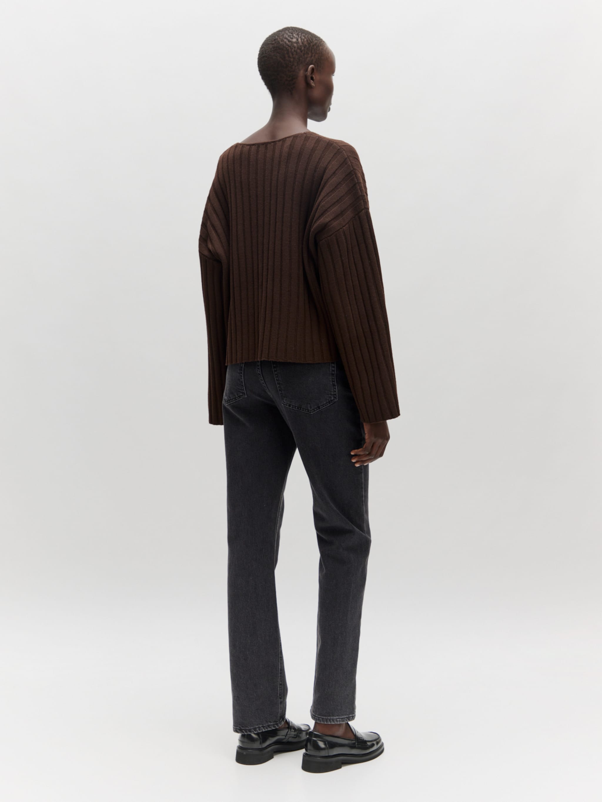 EDITED Trui 'Thamara' Bruin