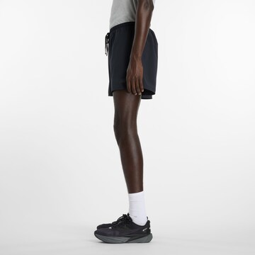 Loosefit Pantaloni sportivi 'RC Essential Short 5"' di new balance in nero