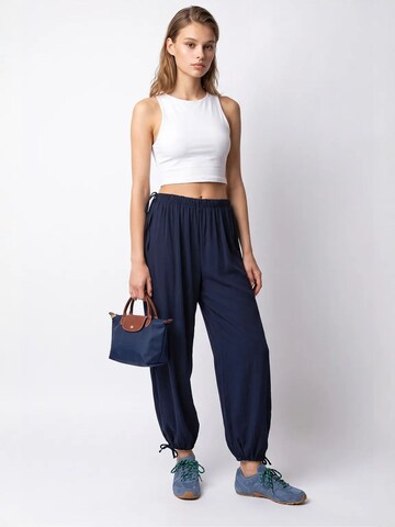 Tapered Pantaloni de la MixRay pe albastru: față