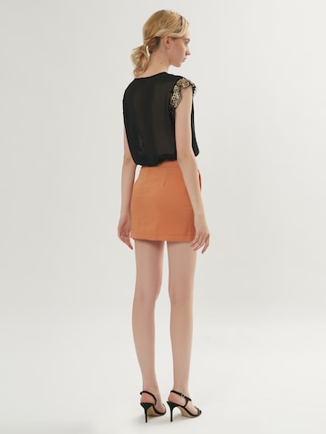 Influencer Skirt in Orange