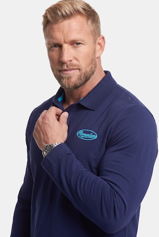 Men Plus Shirt in Blue