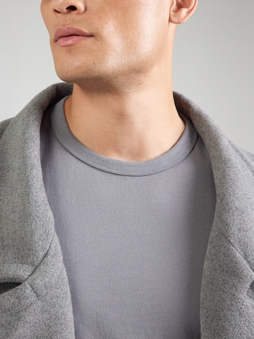 T-Shirt 'CLASSIC ESSENTIAL' Abercrombie & Fitch en bleu