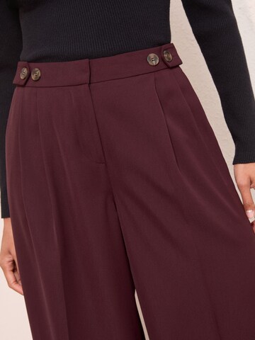 Friends Like These Bő szár Élére vasalt nadrágok - piros