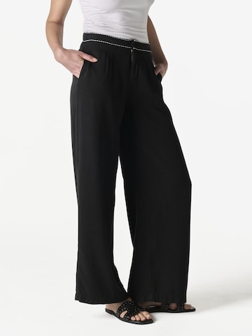 KOROSHI Regular Hose in Schwarz