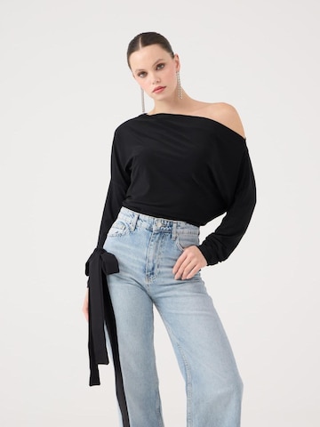 HOLLY LOLLY Blouse in Zwart