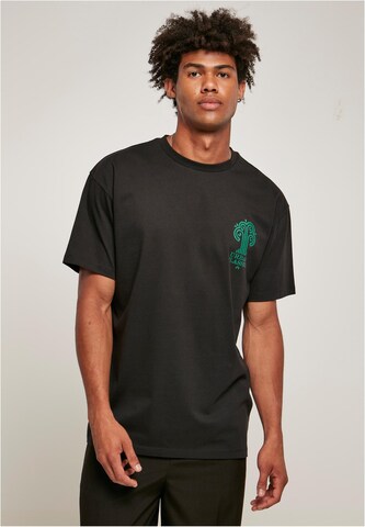 T-Shirt Urban Classics en noir : devant