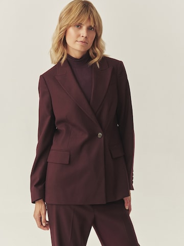 TATUUMSako - crvena boja: prednji dio