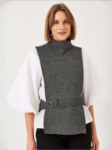 Bianco Lucci - Blusa em branco: frente
