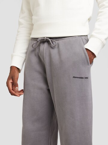 Abercrombie & Fitch Regular Pants 'ESSENTIAL' in Grey