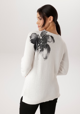 Aniston SELECTED Sweater in White