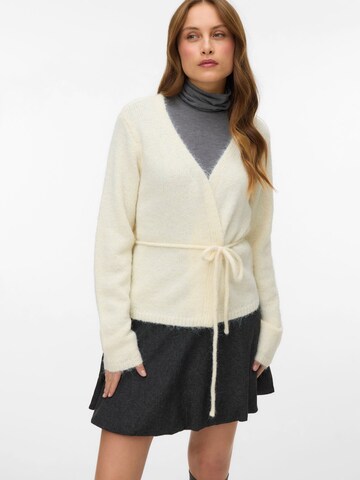 Cardigan 'VMSorrento' VERO MODA en blanc : devant