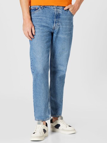 WEEKDAY Regular Jeans 'Barrel Pen Blue' in Blue: front