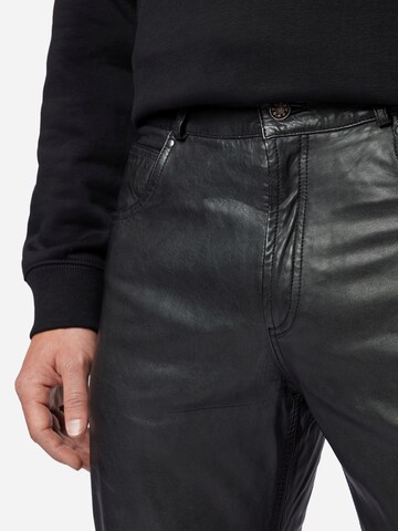 Coupe slim Pantalon 'Trant Pant' RICANO en noir
