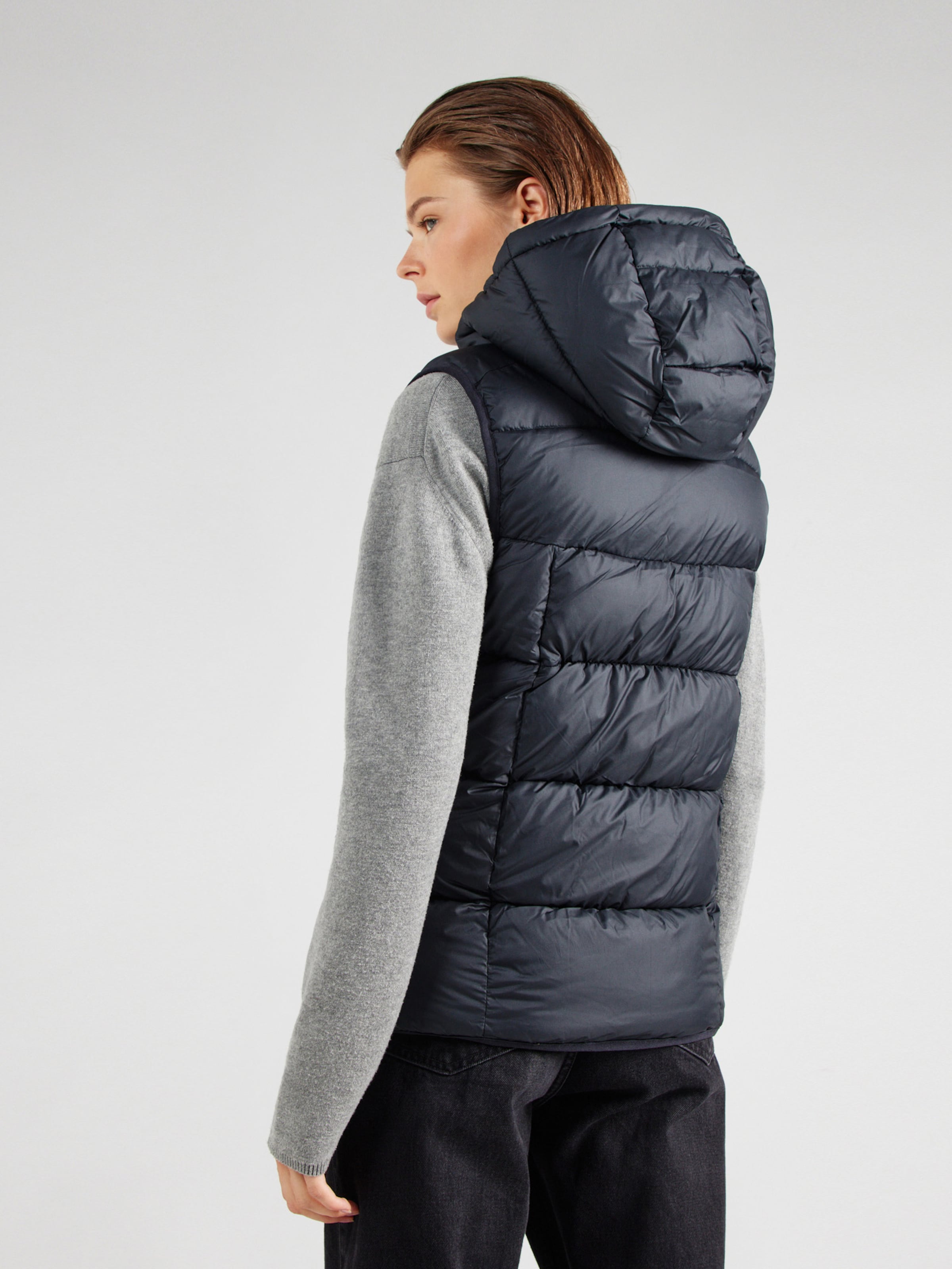 Gilet de sport Pike Lake II COLUMBIA en Noir ABOUT YOU