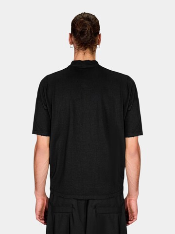 Maglietta 'RAW FIT T-shirt - T17577' di Made By Society in nero