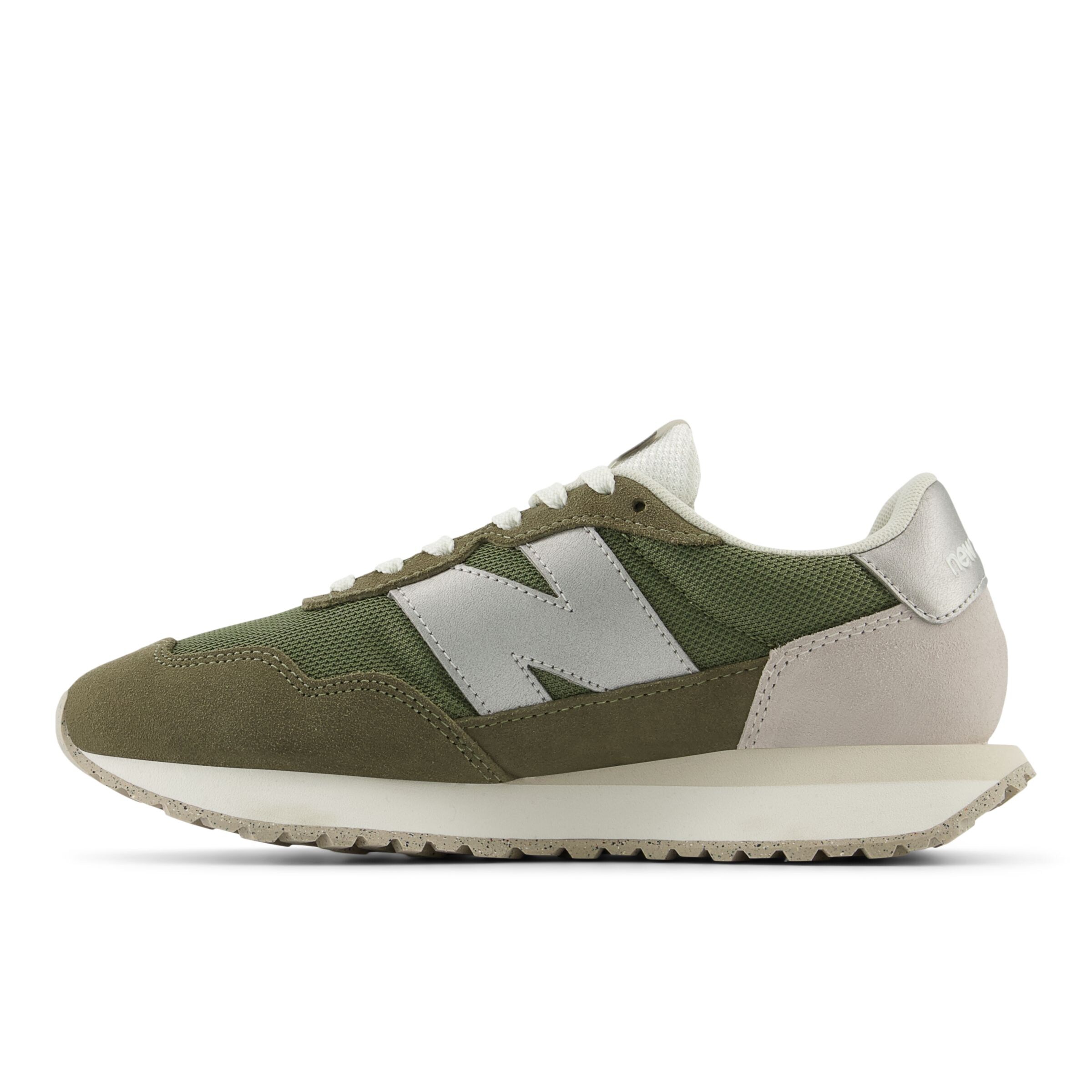 new balance Sneaker '237' in Grün