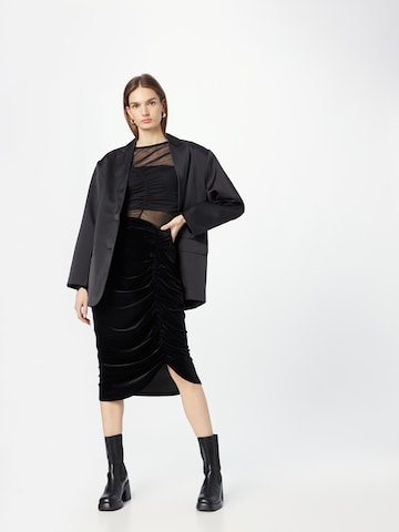 Louche Skirt 'HELKA' in Black