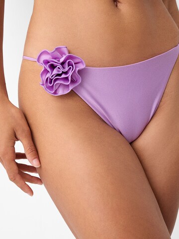 Bershka Bikinihose in Lila