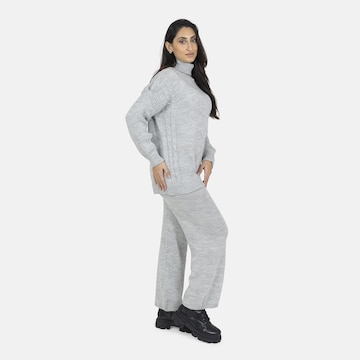 Elara Huispak in Grijs