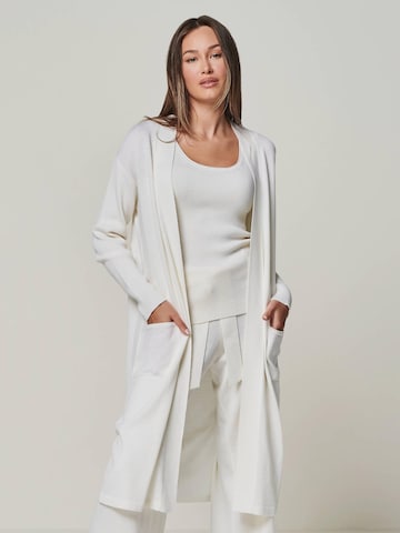 YOU LOOK PERFECT Gebreid vest 'BLOSSOM' in Wit: voorkant