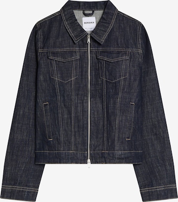 BershkaPrijelazna jakna - plava boja: prednji dio