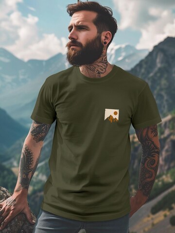 Neverless Shirt 'Mointain Badge'‌‌‌‌‌‌‌‌‌‌ in Grün