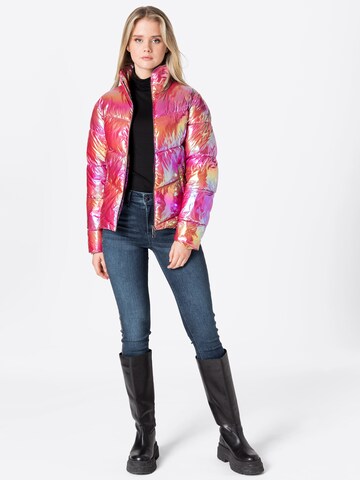 Canadian Classics Between-season jacket in Pink