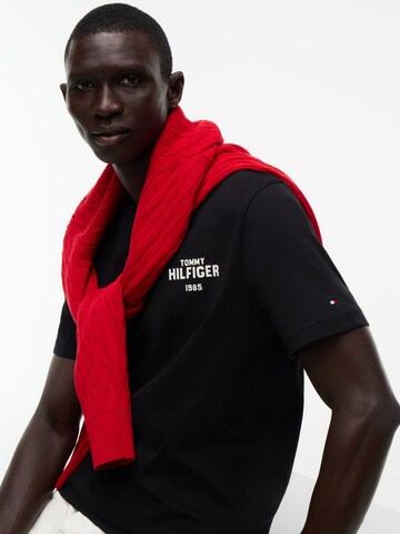 Tricou '1985' de la TOMMY HILFIGER pe negru