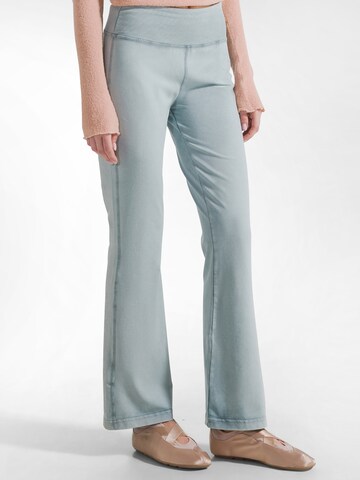 DEHA Flared Sports trousers 'Fest' in Blue: front