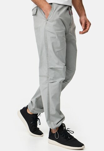 INDICODE JEANS Tapered Hose 'Paulino' in Grau