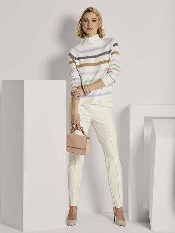 MADELEINE Pullover in Weiß