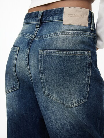 Pull&Bear Loosefit Džíny – modrá