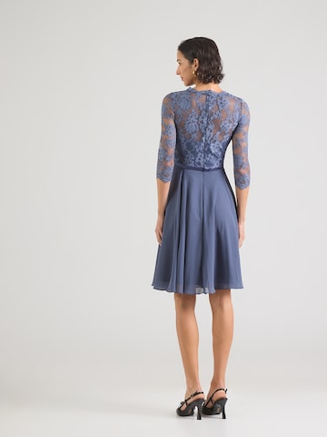 Robe mascara en bleu