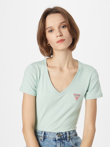 T-shirt GUESS en vert : devant